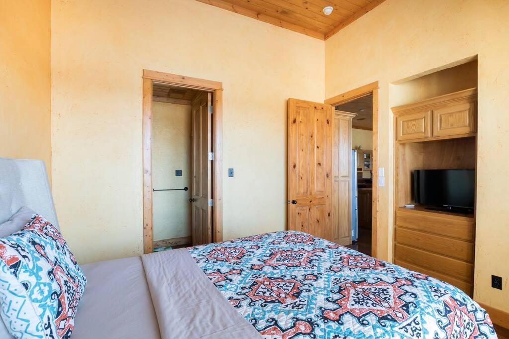 דאלאס Texas Ranch House With 5 Bedroom And Fish Pond מראה חיצוני תמונה