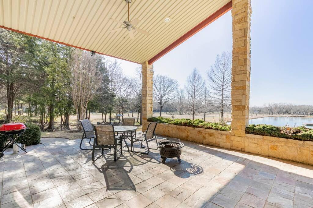 דאלאס Texas Ranch House With 5 Bedroom And Fish Pond מראה חיצוני תמונה